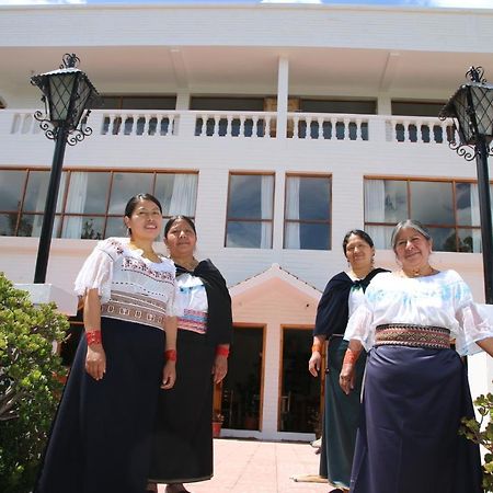 La Posada Del Quinde Отавало Экстерьер фото